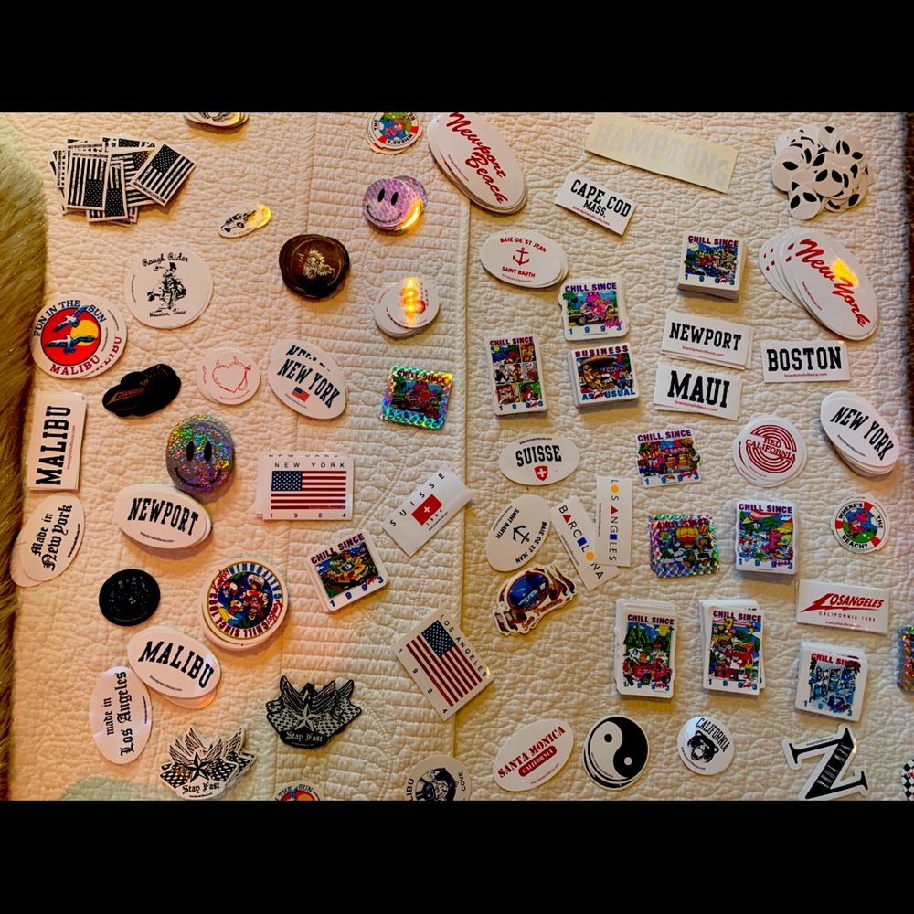 BRANDY MELVILLE STICKERS!!